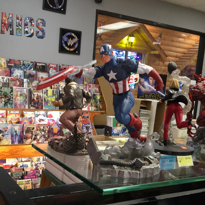 Captain America VS Marvel Gallery Statue